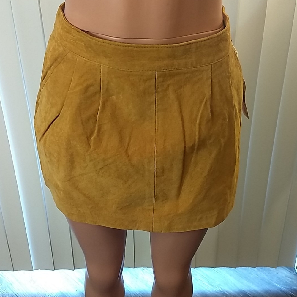 NWT Forever 21 Suede mini skirt Sz 30~10